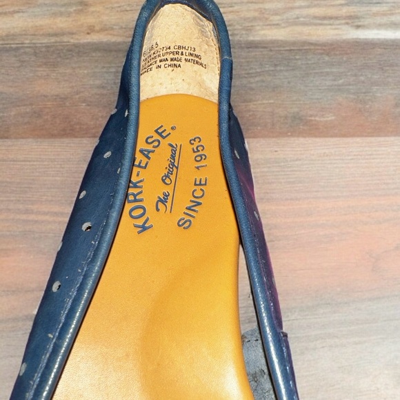 KORK-EASE SHOES PERFORATED NAVY LEATHER BALLET FLATS SIZE 6 KORK EASE - Picture 6 of 6
